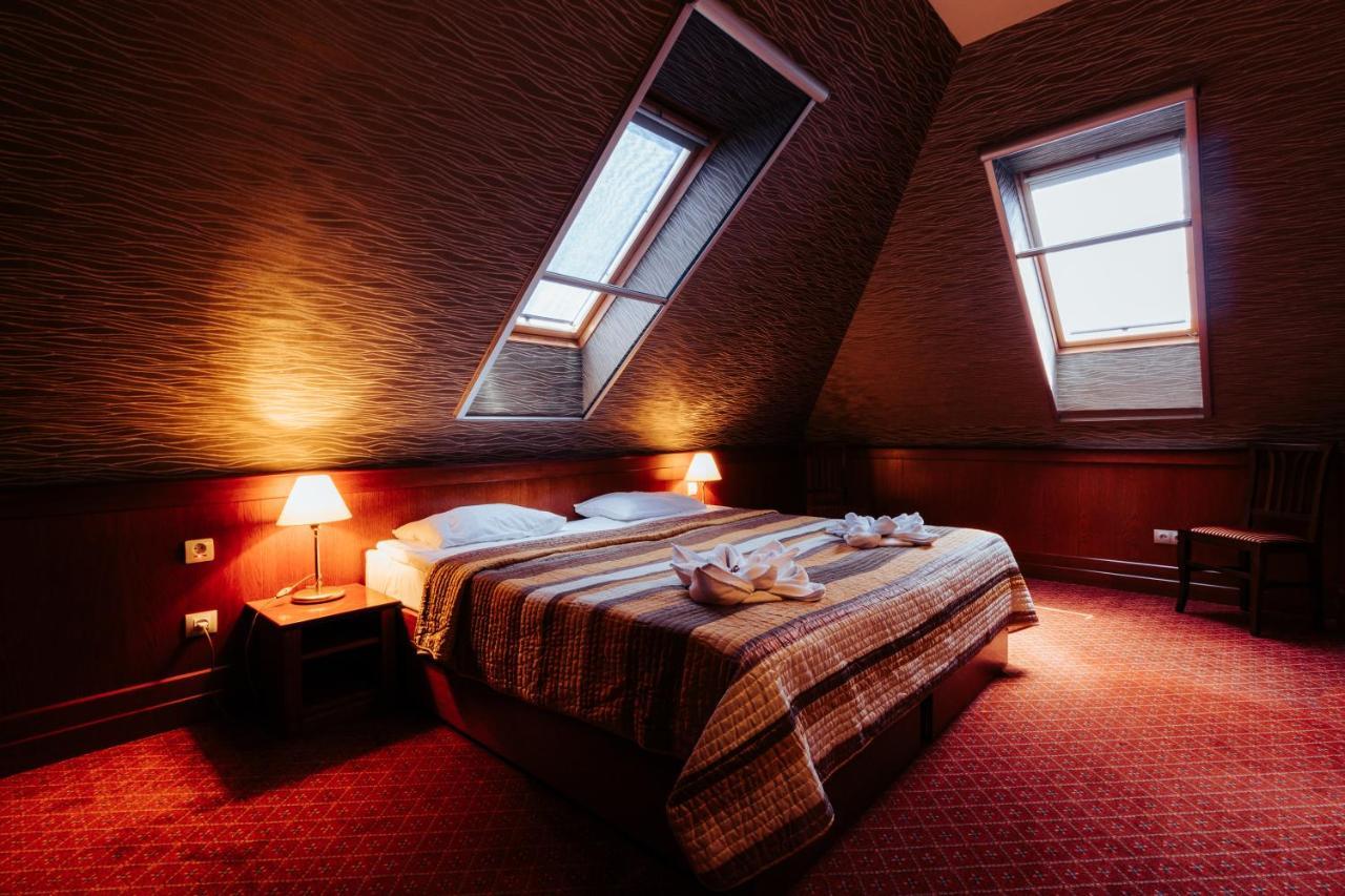 Koedmoen Hotel Eger